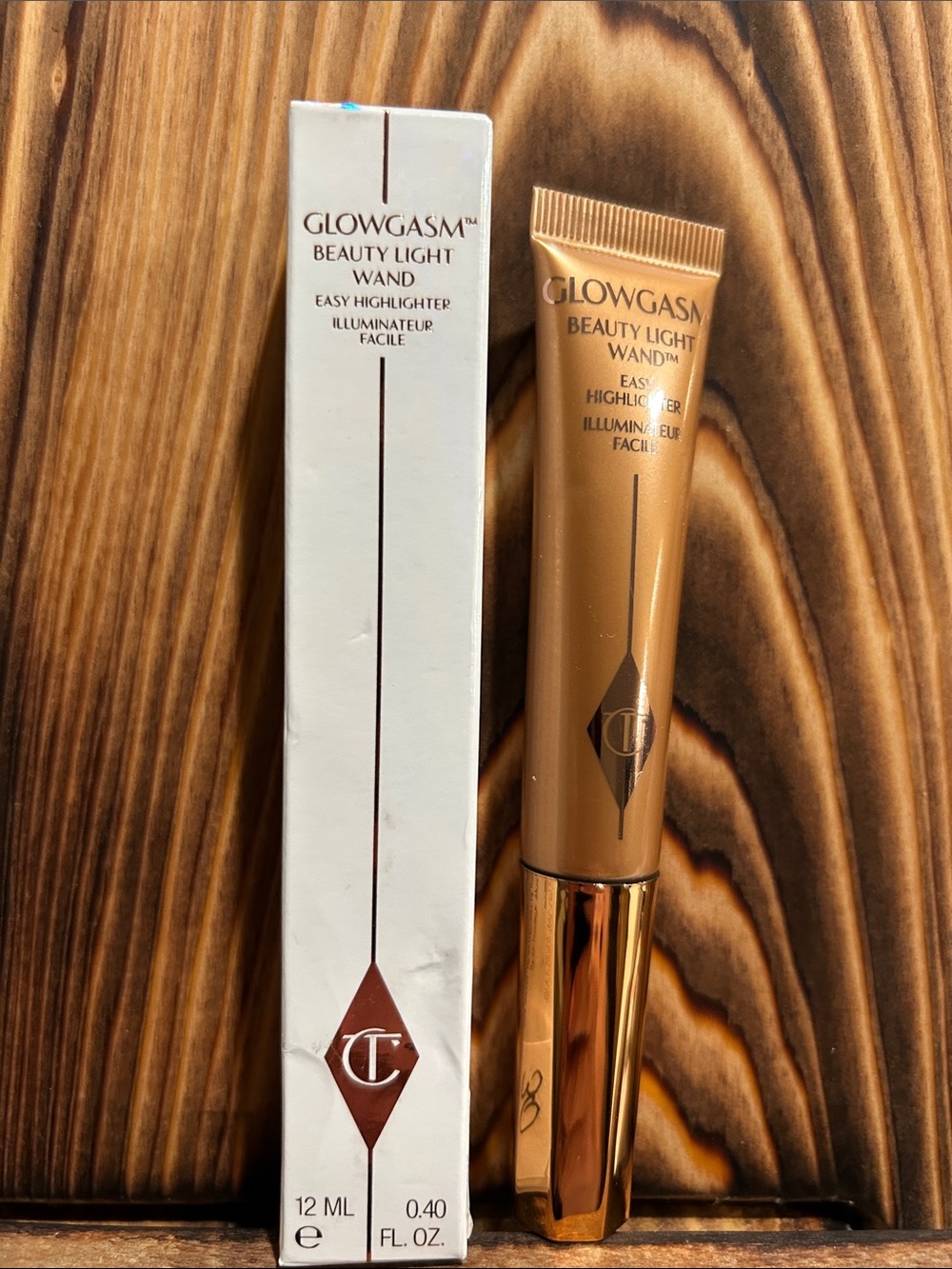 Charlotte Tilbury Glowgasm Beauty Light Wand - Bronze/Gold